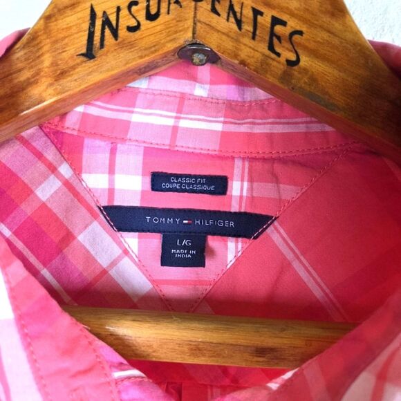 Tommy Hilfiger Women's Classic Fit Button Down Roll Tab Pink Plaid Shirt Large - Picture 7 of 9